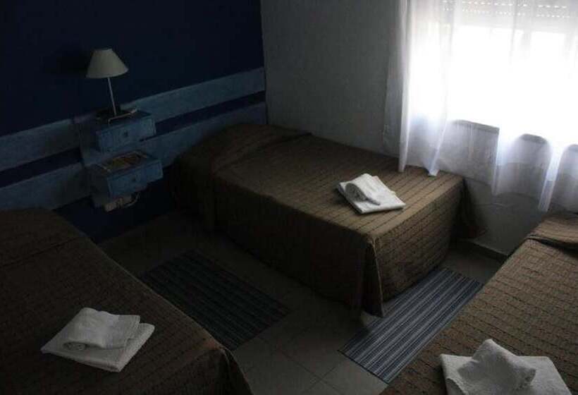 غرفة قياسية ثلاثية, E Nove Lounge Hostel Caffe