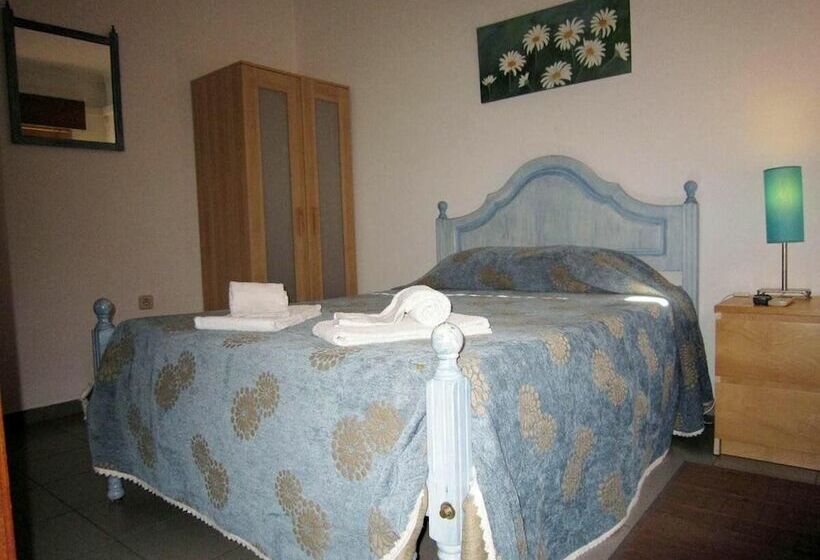 Quarto Estandar Individual, E Nove Lounge Hostel Caffe