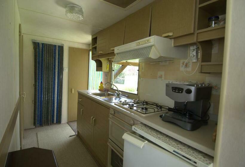 Дом 1 Спальня, Hostel Le Chandelier