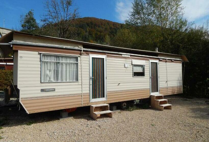 Дом 1 Спальня, Hostel Le Chandelier