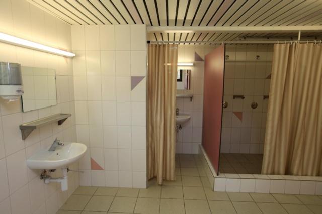 Дом 1 Спальня, Hostel Le Chandelier