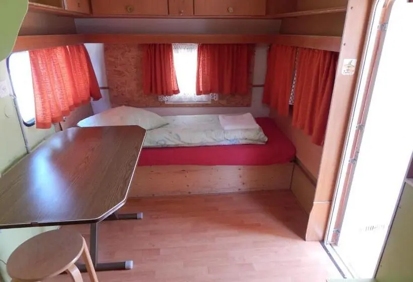 1ベッドルームハウス, Hostel Le Chandelier