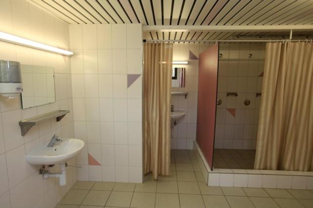 Дом 1 Спальня, Hostel Le Chandelier