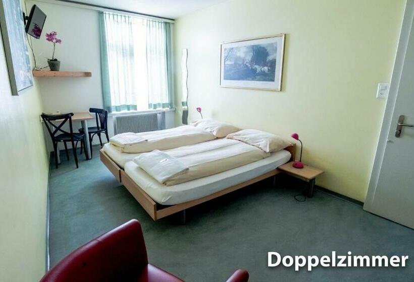 غرفة قياسية حمام مشترك, & Backpackers Zak Schaffhausen