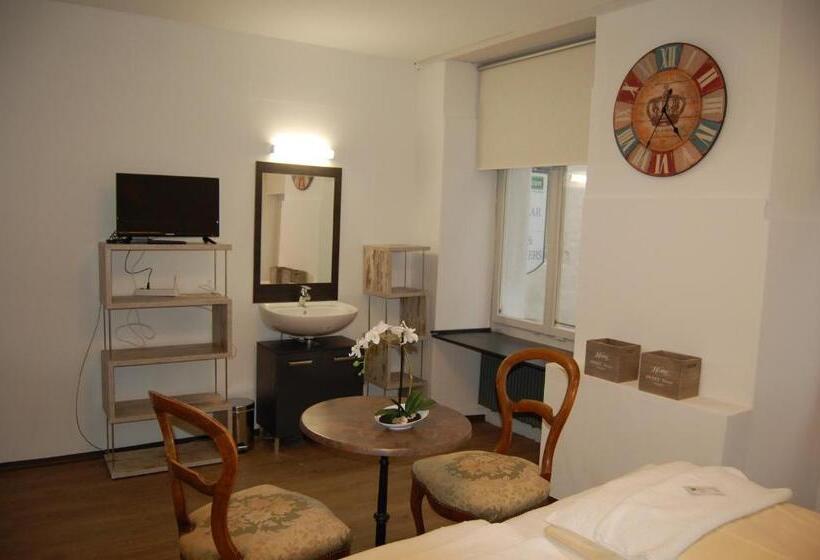 غرفة ديلوكس, & Backpackers Zak Schaffhausen