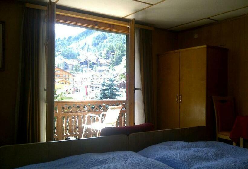 חדר סטנדרט חדר אמבטיה משותף, Cima