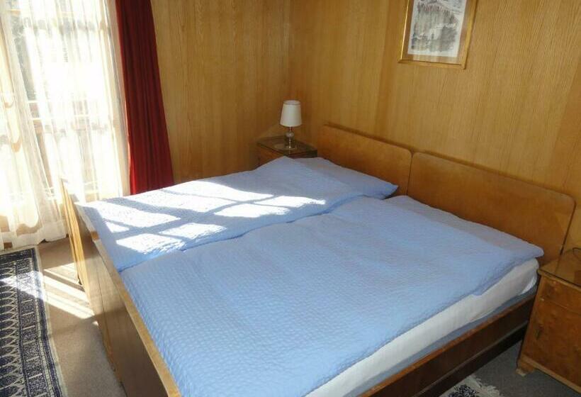 חדר סטנדרט לשלושה, Cima