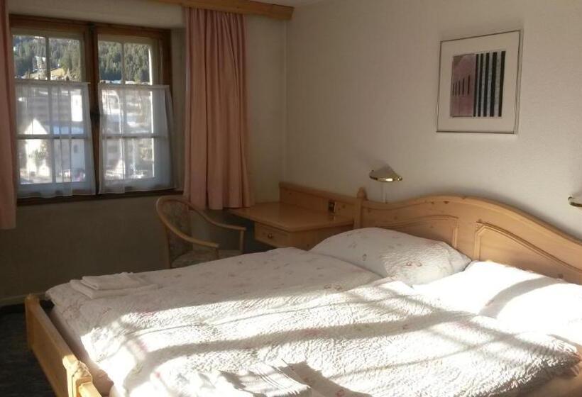 Номер Стандарт Совместная Ванная, Danis