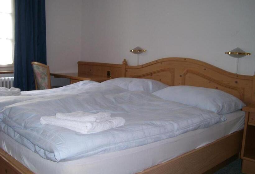 Номер Стандарт Совместная Ванная, Danis