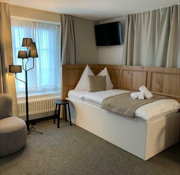 스탠다드 트리플 룸, Engel Am Bahnhof