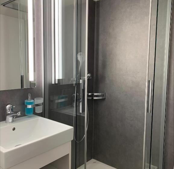 스탠다드 룸, Engel Am Bahnhof