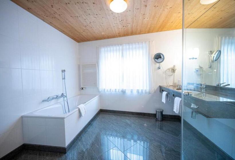 غرفة ديلوكس, Engiadina