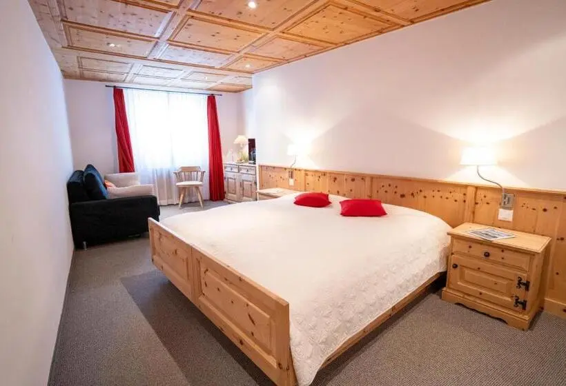 Standard-huone, Engiadina