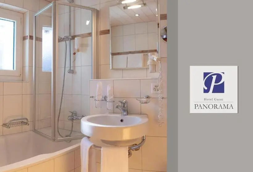 Standard Neljän Hengen Huone Parveke, Garni Panorama