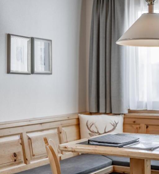 اتاق سوپریور, Nevada