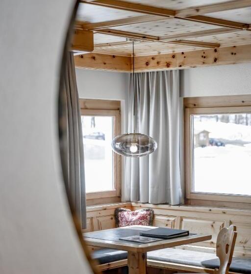 اتاق سوپریور, Nevada