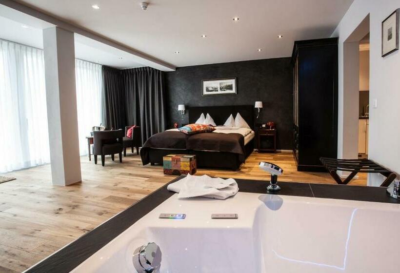 اتاق لوکس, Riviera Loft