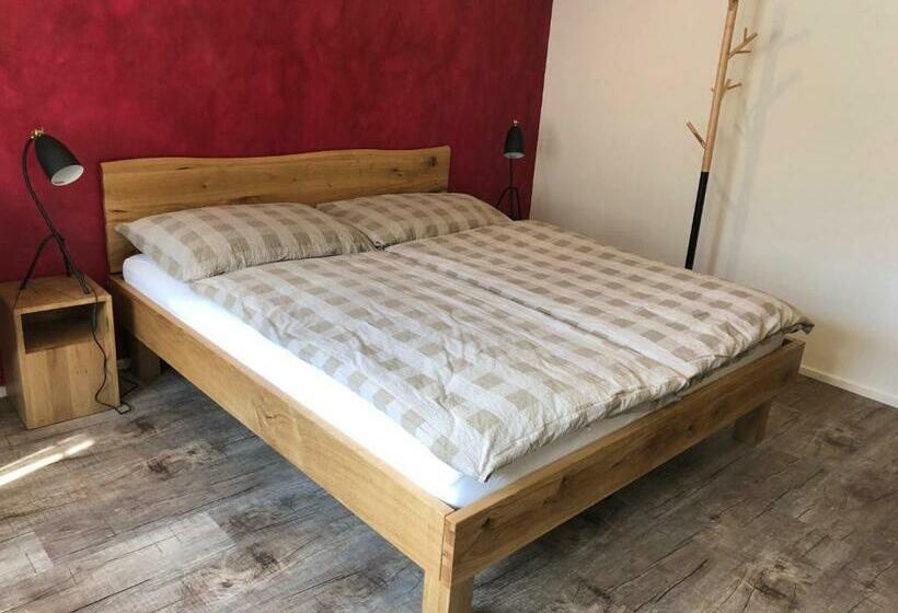 Номер Economy с общей ванной комнатой, Steinbock