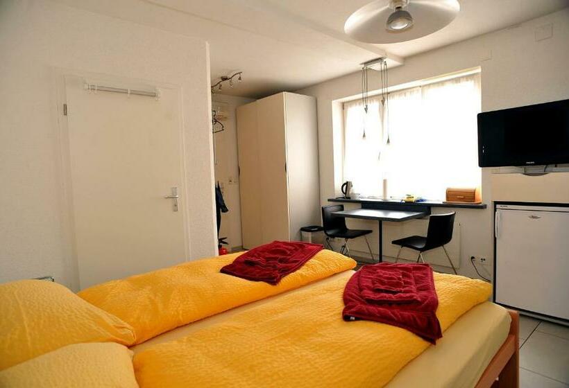 스탠다드 룸 가든 전망, Niros Bed & Breakfast