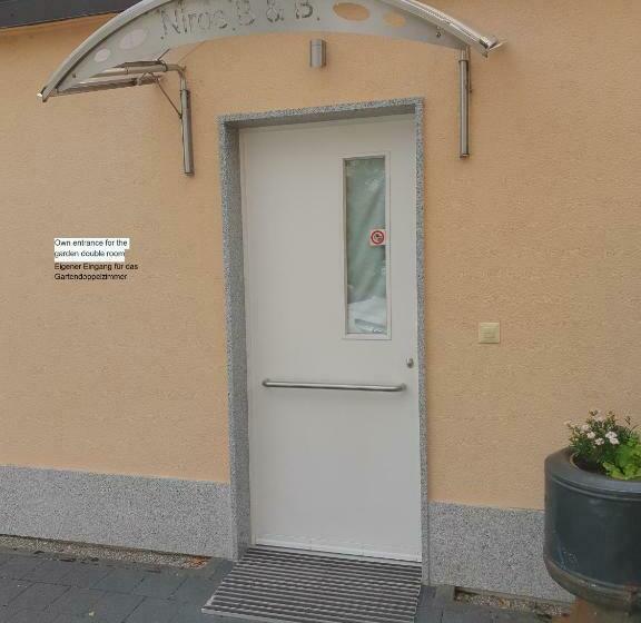 스탠다드 룸 가든 전망, Niros Bed & Breakfast