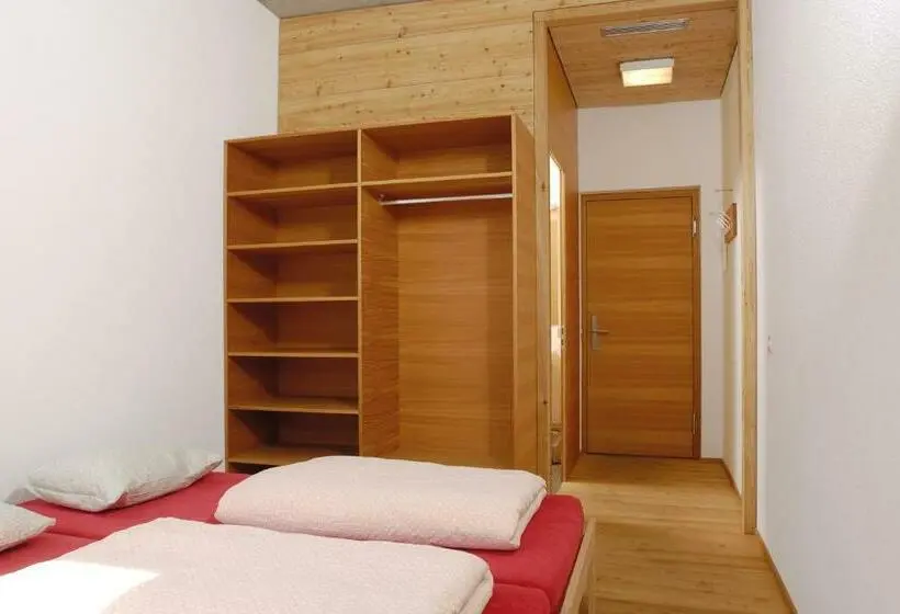 Standard-huone, Scuol Youth Hostel