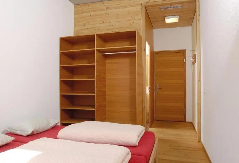 Standard Yhden Hengen Huone, Scuol Youth Hostel