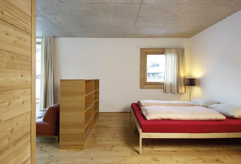 اتاق استاندارد چهار تخته, Scuol Youth Hostel