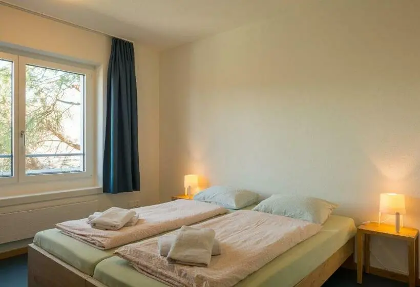 Standard Yhden Hengen Huone, Zug Youth Hostel