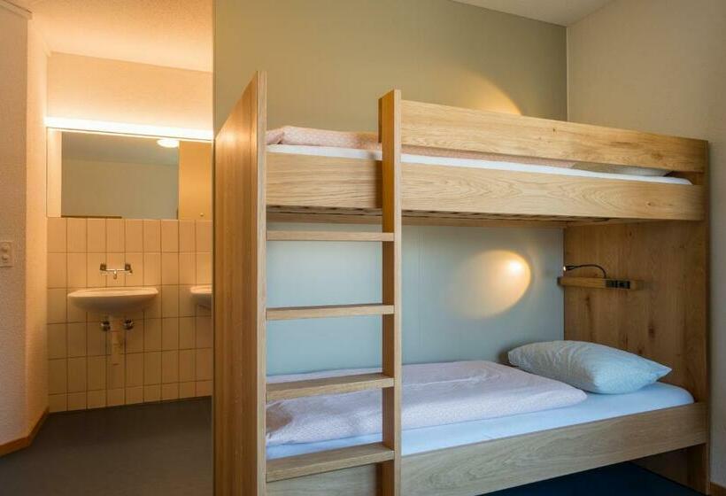 חדר סטנדרט חדר אמבטיה משותף, Zug Youth Hostel