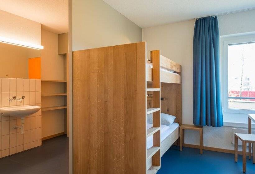 חדר סטנדרט חדר אמבטיה משותף, Zug Youth Hostel