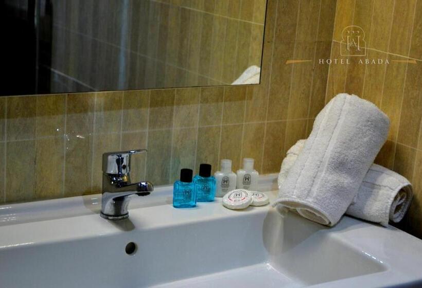 اتاق لوکس با چشم‌انداز دریا, Abada Hôtel Mostagaem