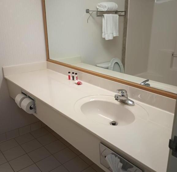 غرفة قياسية فردية, Miriam