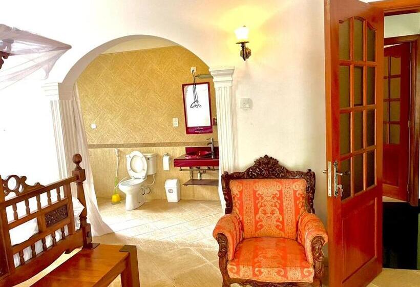 Quarto Estandar Cama King, Wenzi Luxury Homes