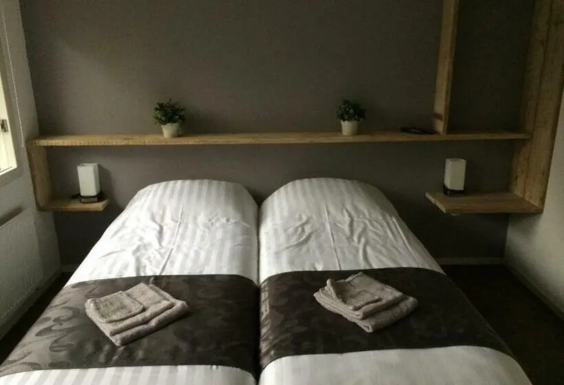 コンフォートルーム, B&b De Luwte Cottage