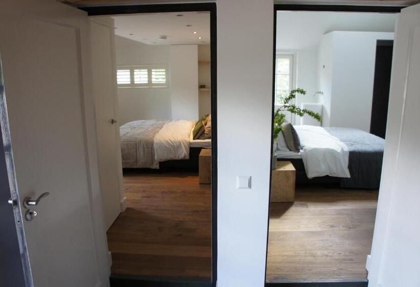 غرفة قياسية مزوَّدة بتراس, B&b En Boshuis Darthuizerpoort