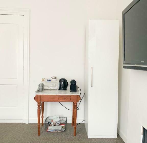 Номер Deluxe, B&b Het Herenhuys Aan De Historische Gracht Van Kollum