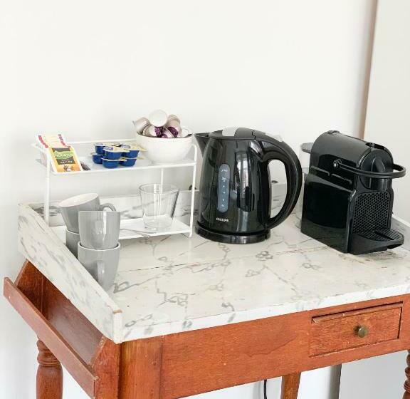 Номер Deluxe, B&b Het Herenhuys Aan De Historische Gracht Van Kollum