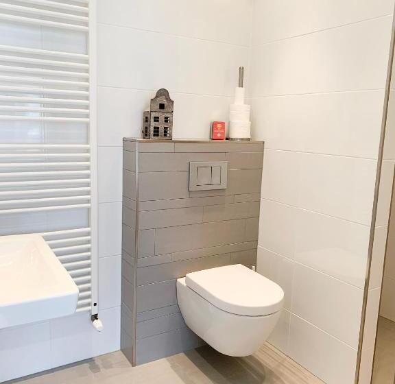 Номер Deluxe, B&b Het Herenhuys Aan De Historische Gracht Van Kollum