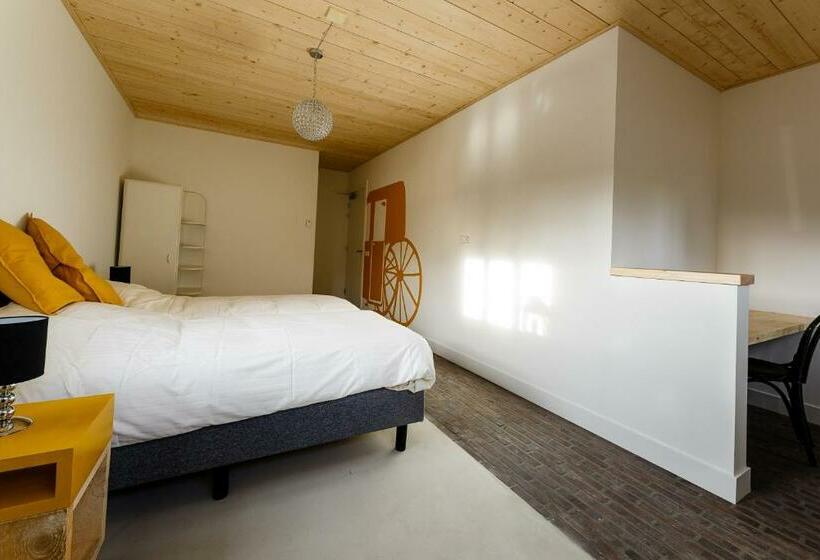 חדר סטנדרט לשלושה, De Nachtdijk