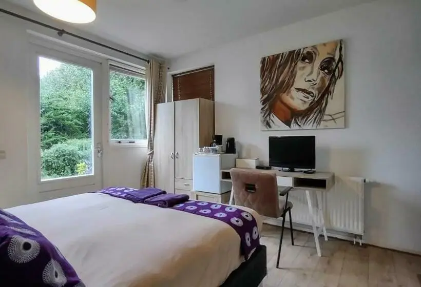 Habitación Estándar, Huis Van Steen
