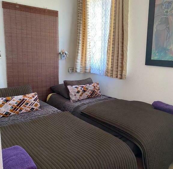 اتاق خانوادگی, Huis Van Steen