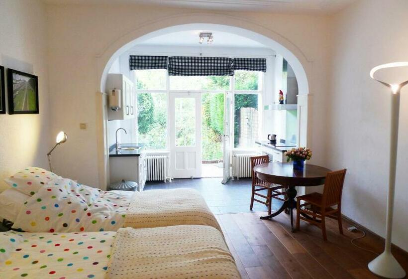 חדר סטודיו סטנדרד, Bed & Breakfast Walenburg