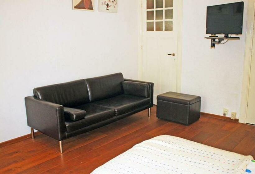 标准工作室, Bed & Breakfast Walenburg
