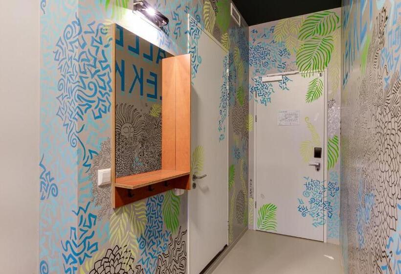 اتاق استاندارد, Clinknoord Hostel