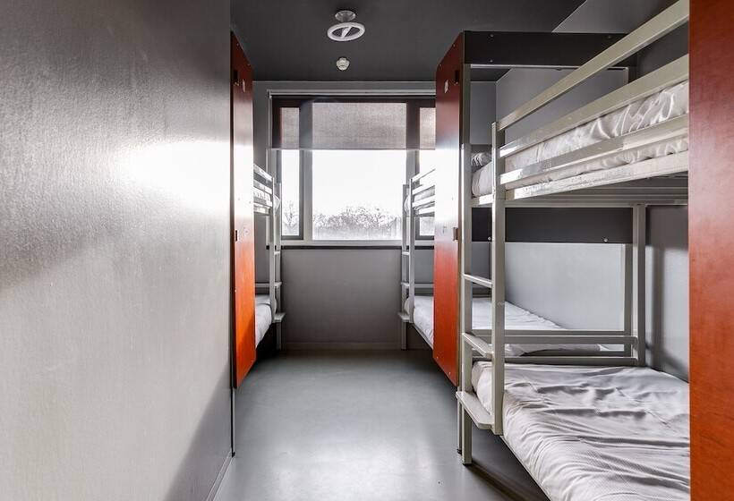 تختخواب در اتاق مشترک, Clinknoord Hostel