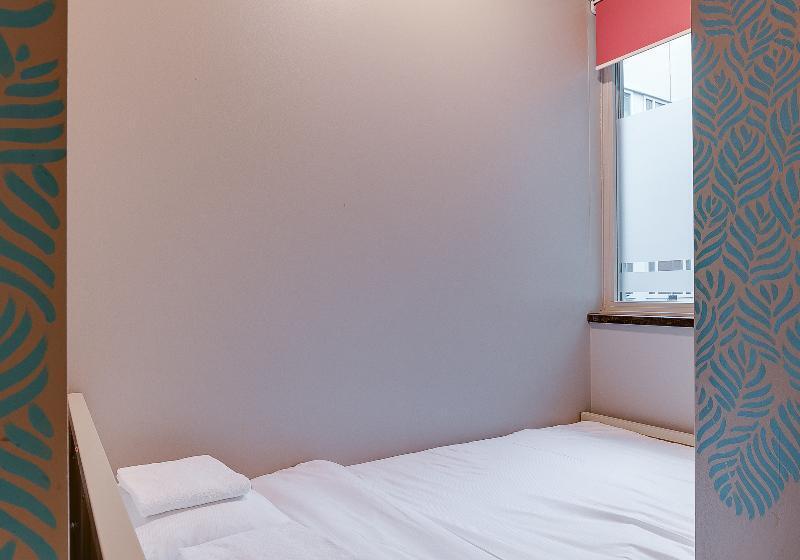 اتاق استاندارد یک نفره, Clinknoord Hostel