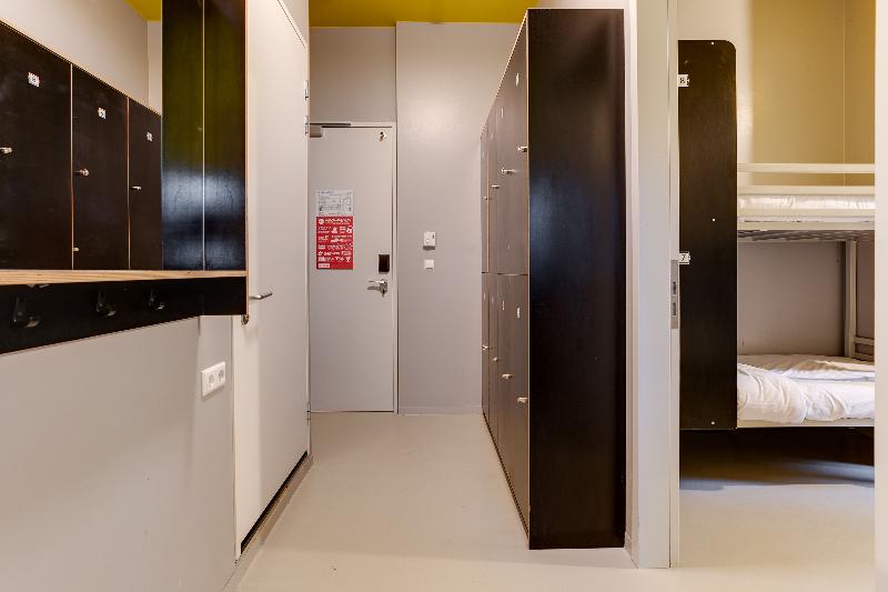 تختخواب در اتاق مشترک, Clinknoord Hostel