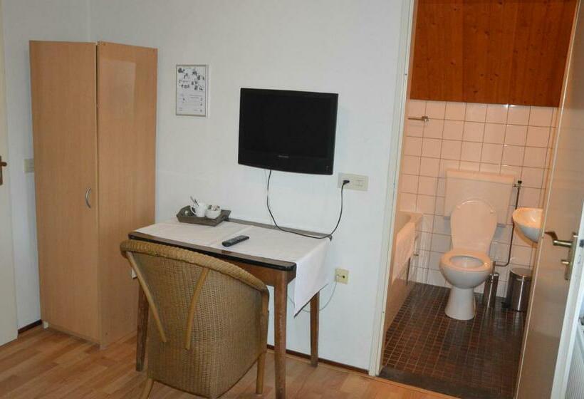 חדר סטנדרט יחיד, Restaurant Krabbendam