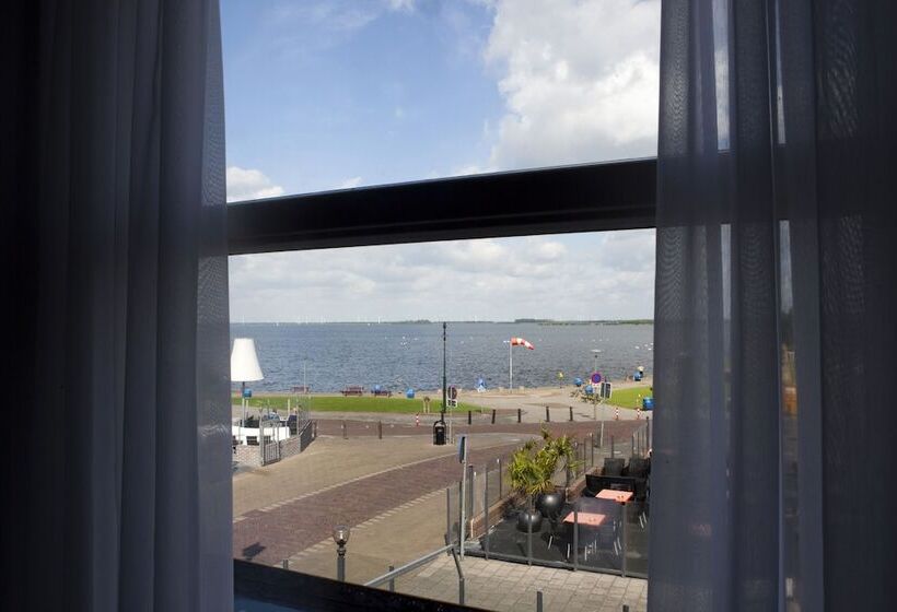 غرفة عائلية, Bella Ciao