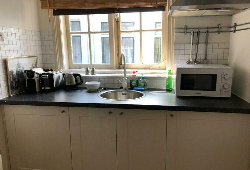 إستوديو قياسى, City Studios